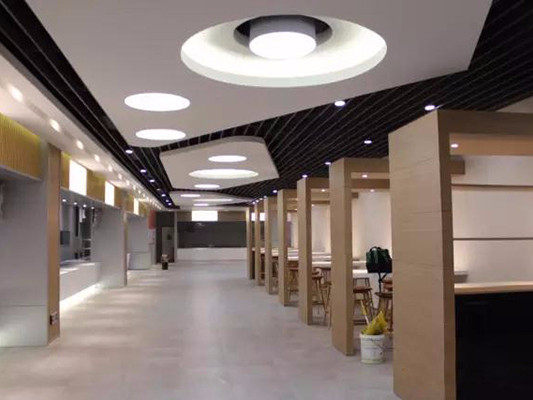 讓地下車庫等地下空間灑滿陽光的索樂圖導(dǎo)光管