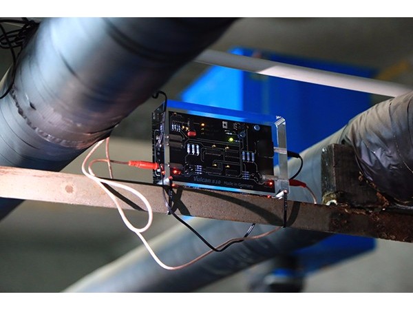 心日源用物理除垢技術，幫助這家工廠解決了生活熱水管道水垢問題
