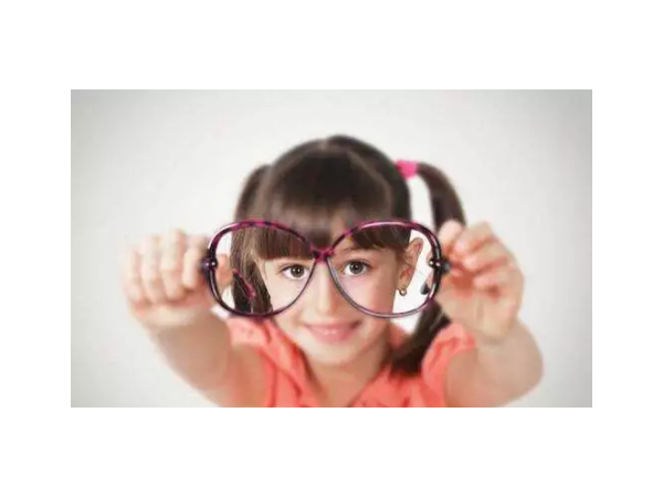 你家孩子距離近視有多遠？