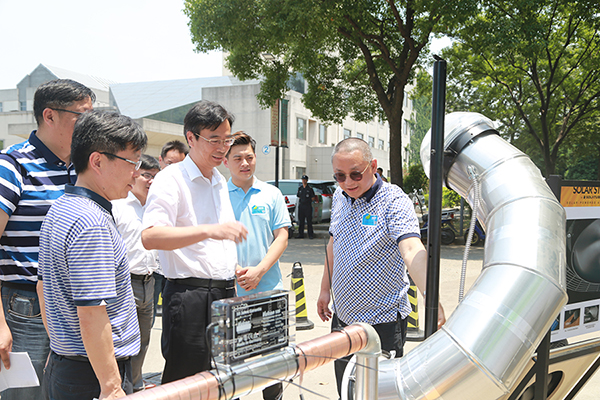 心日源索樂(lè)圖導(dǎo)光管等眾多節(jié)能產(chǎn)品再上蘇州電視臺(tái)和蘇州日?qǐng)?bào)