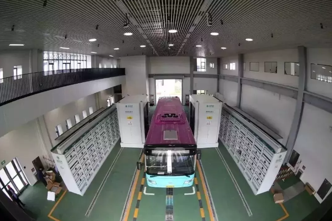 索樂圖導光管采光系統。 索樂圖導光管采光系統。